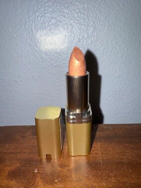 NEW L'Oréal Colour Rich Lipstick 805 Golden Splendor